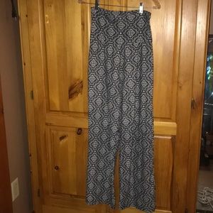 💐Rue21 soft pants Size Medium